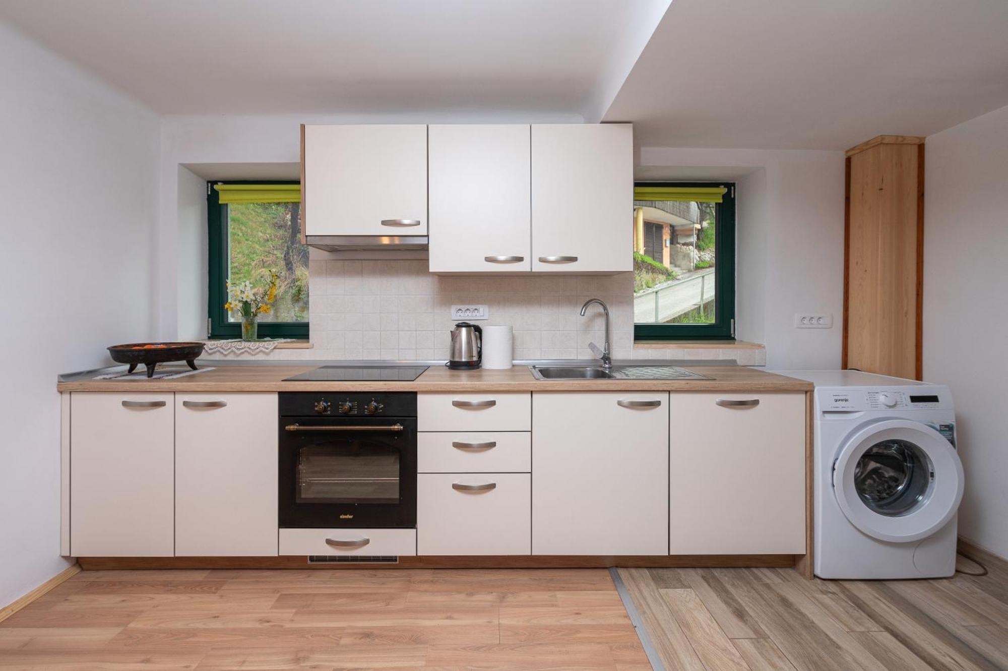 Zelena Hisa Pri Bjov Appartement Bohinjska Bela Buitenkant foto